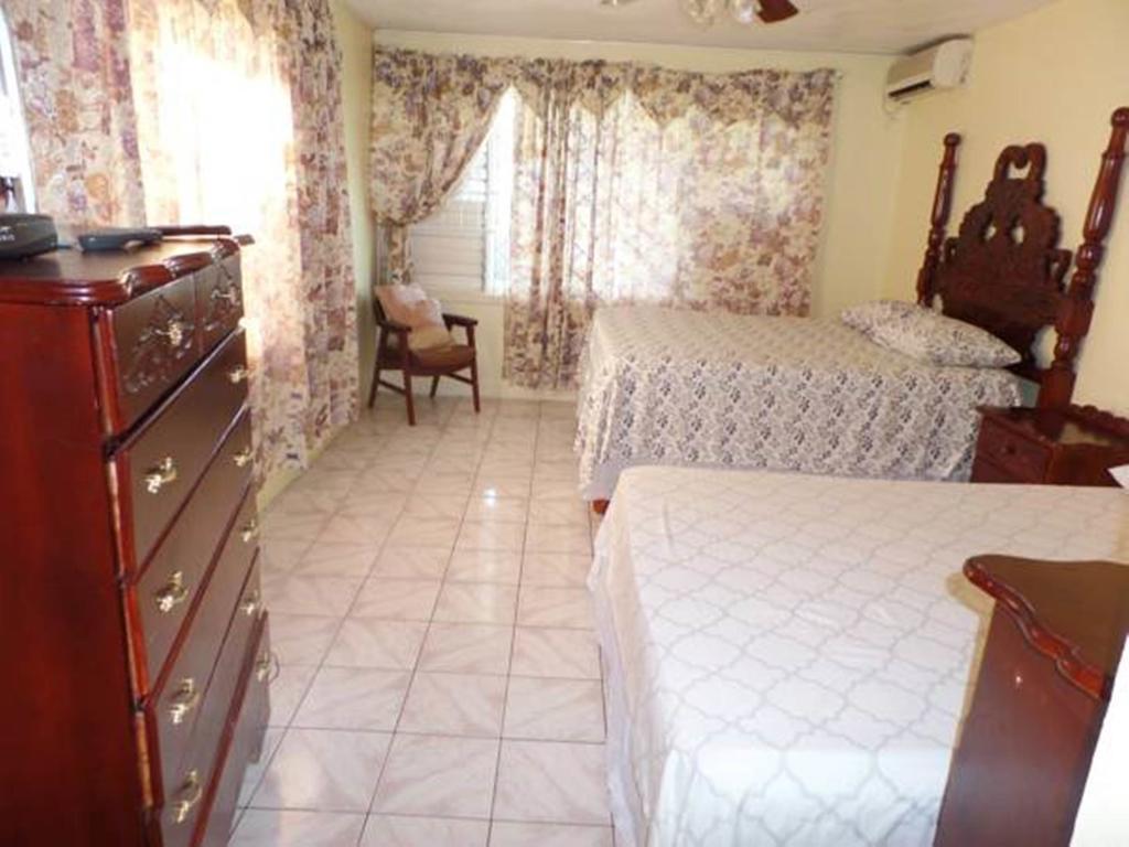 Villa Donna Inn Бухта Монтего Номер фото