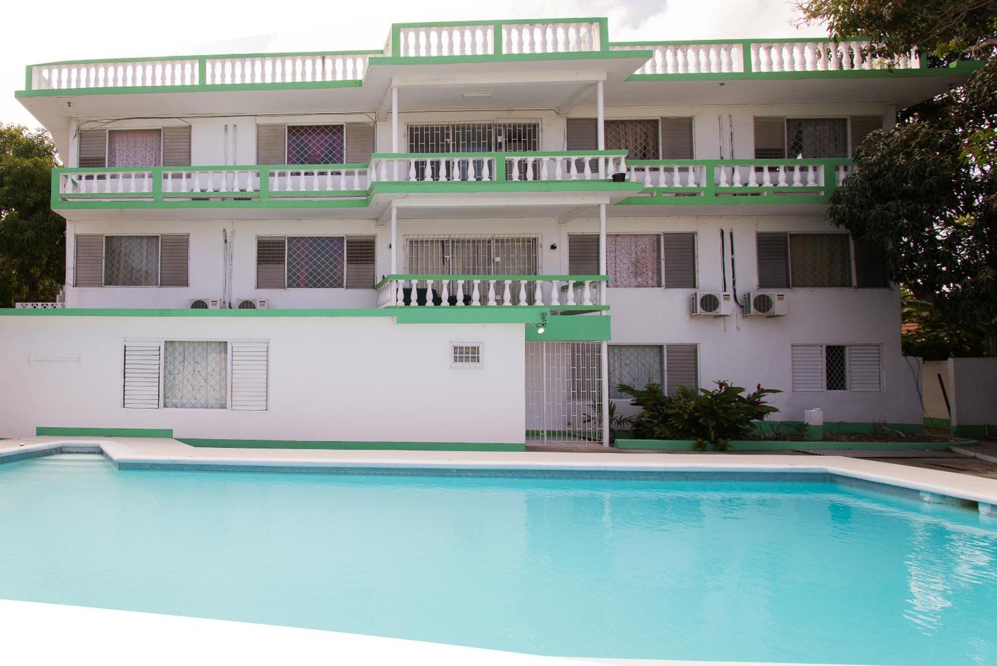 Villa Donna Inn Бухта Монтего Экстерьер фото