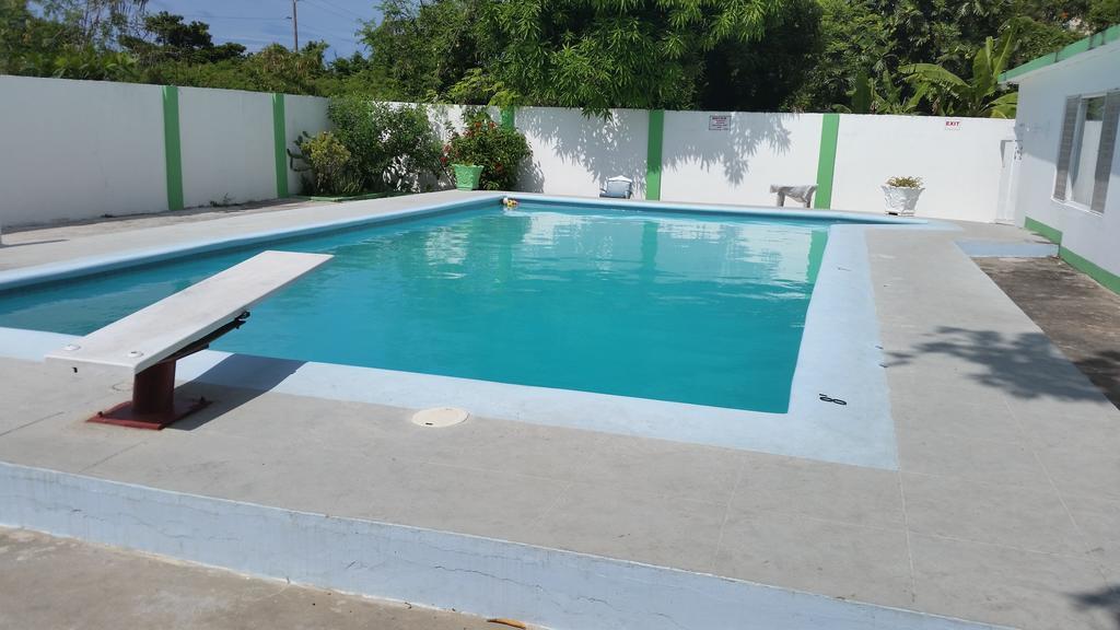 Villa Donna Inn Бухта Монтего Экстерьер фото